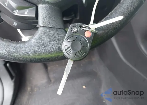 2014 Ford Focus Se z USA, uszkodzony, nr VIN 1FADP3F25EL275852